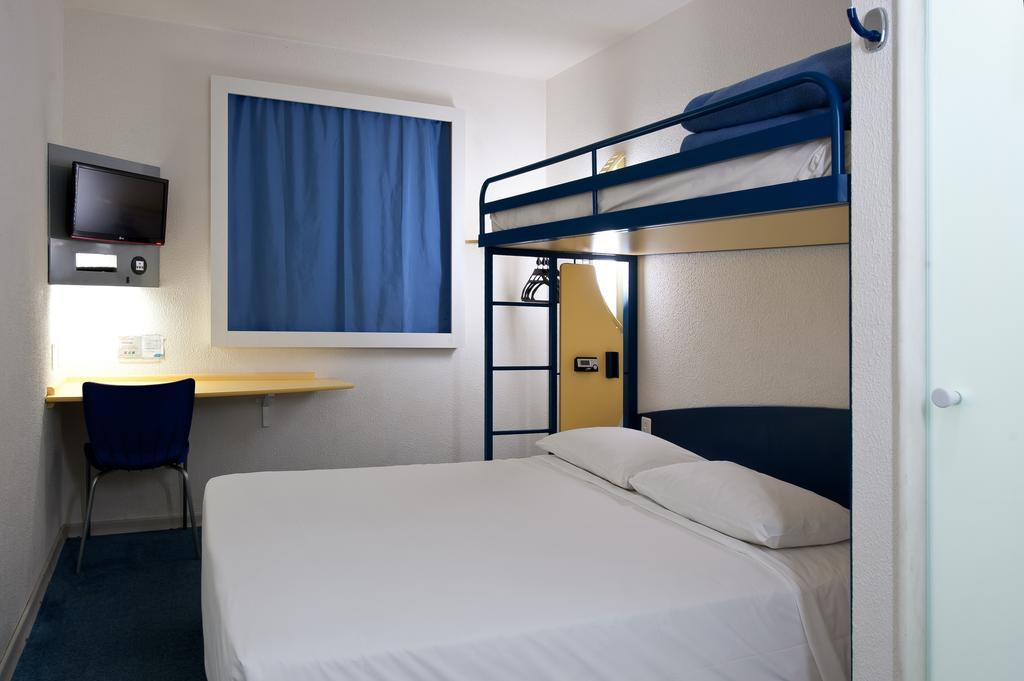 Ibis Budget Orly Chevilly Tram 7 Vitry-sur-Seine Exterior photo