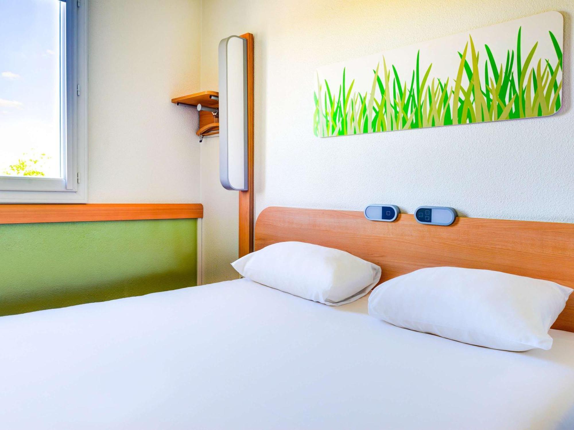Ibis Budget Orly Chevilly Tram 7 Vitry-sur-Seine Exterior photo